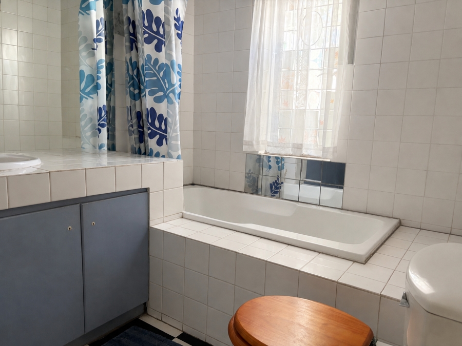 4 Bedroom Property for Sale in Orange Grove Gauteng