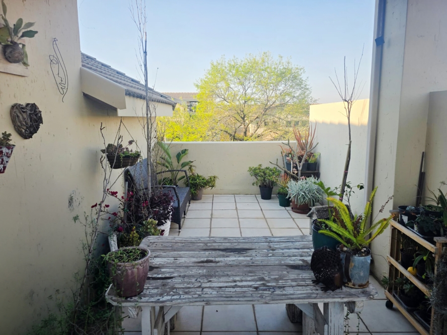 2 Bedroom Property for Sale in Bryanston Gauteng