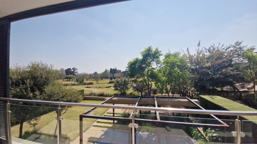 To Let 3 Bedroom Property for Rent in Houghton Estate Gauteng