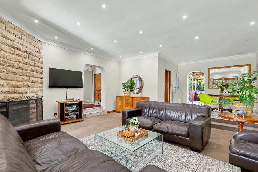 5 Bedroom Property for Sale in Bryanston Gauteng
