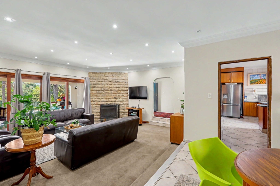 5 Bedroom Property for Sale in Bryanston Gauteng