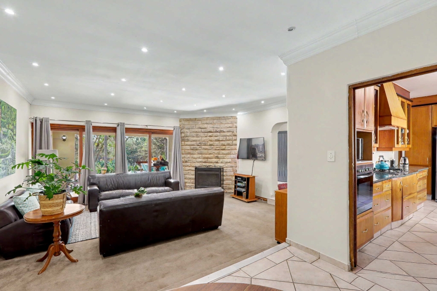 5 Bedroom Property for Sale in Bryanston Gauteng
