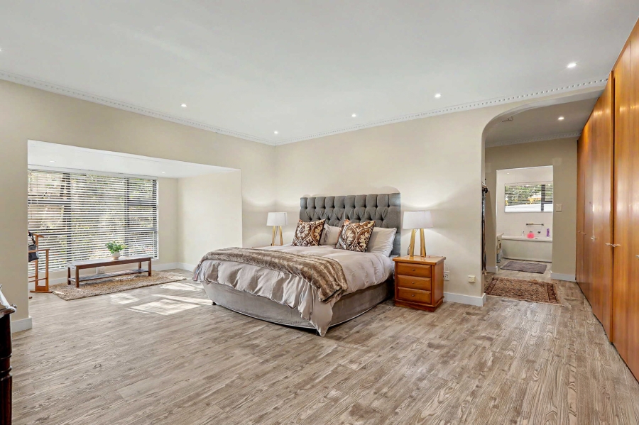 5 Bedroom Property for Sale in Bryanston Gauteng
