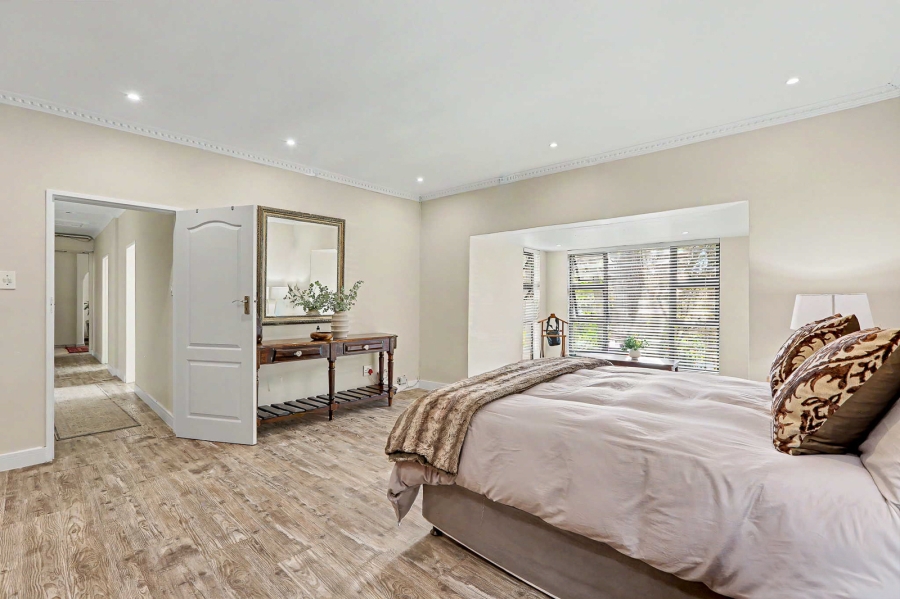 5 Bedroom Property for Sale in Bryanston Gauteng