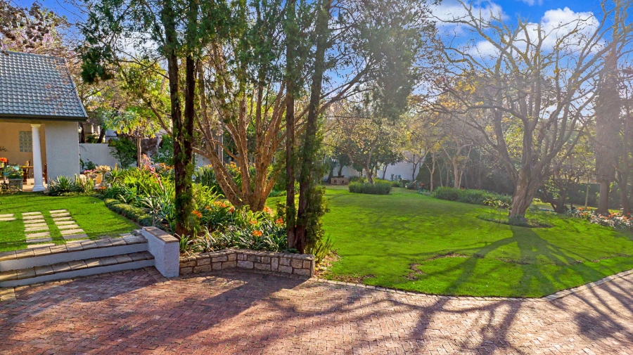 5 Bedroom Property for Sale in Bryanston Gauteng