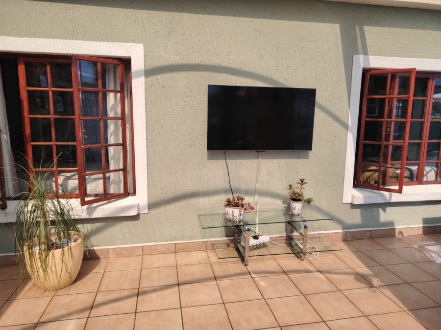 3 Bedroom Property for Sale in Eike Park Gauteng