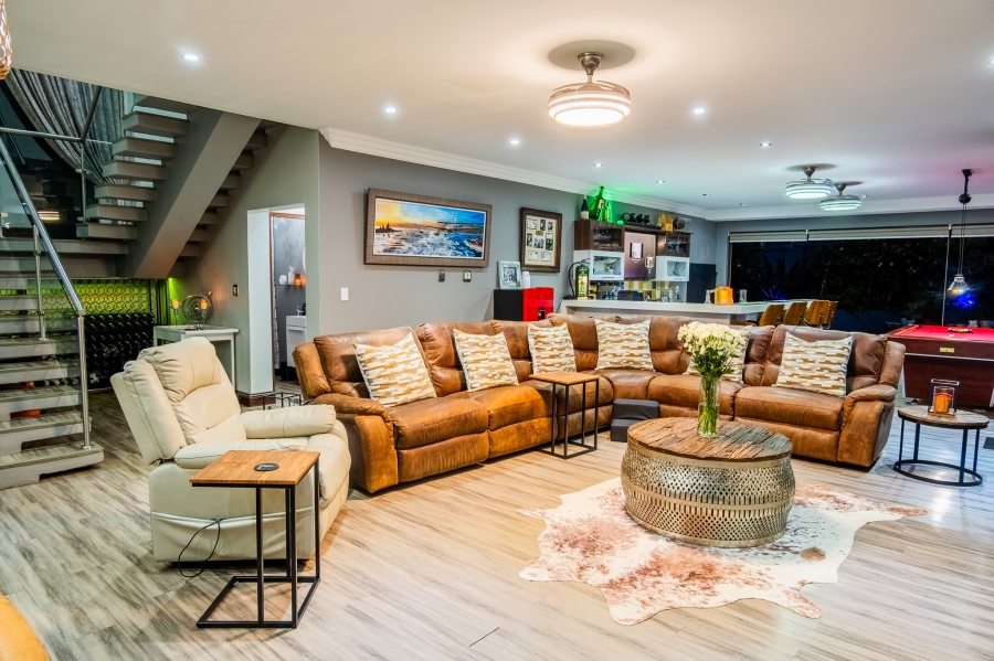 5 Bedroom Property for Sale in Homes Haven Gauteng