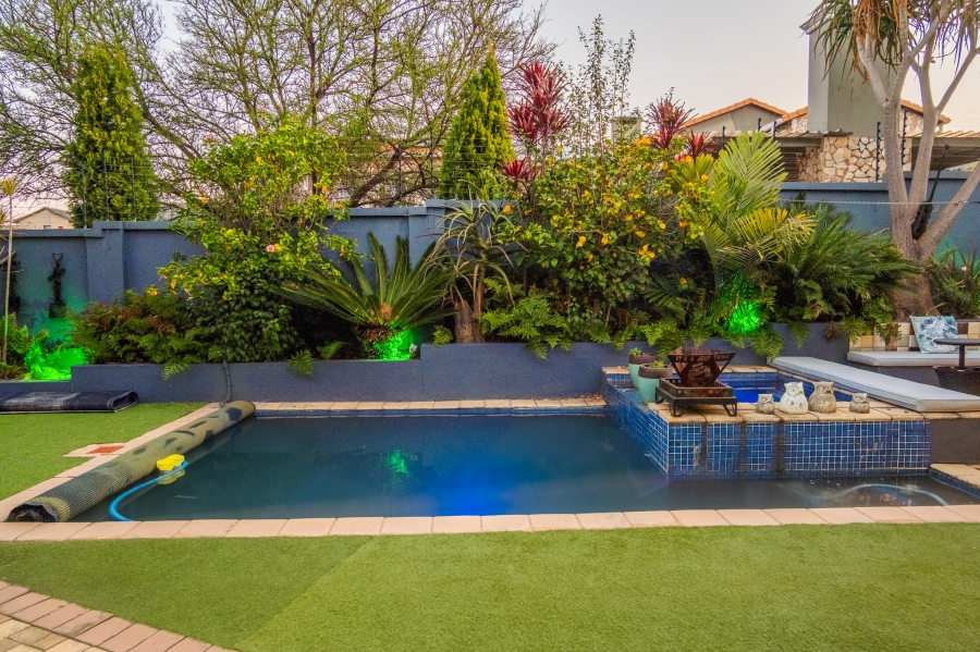 5 Bedroom Property for Sale in Homes Haven Gauteng