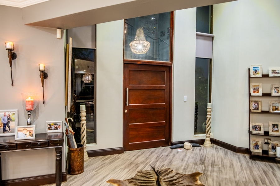 5 Bedroom Property for Sale in Homes Haven Gauteng