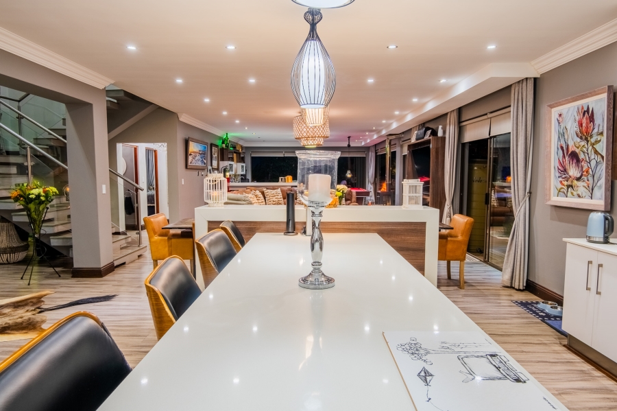 5 Bedroom Property for Sale in Homes Haven Gauteng