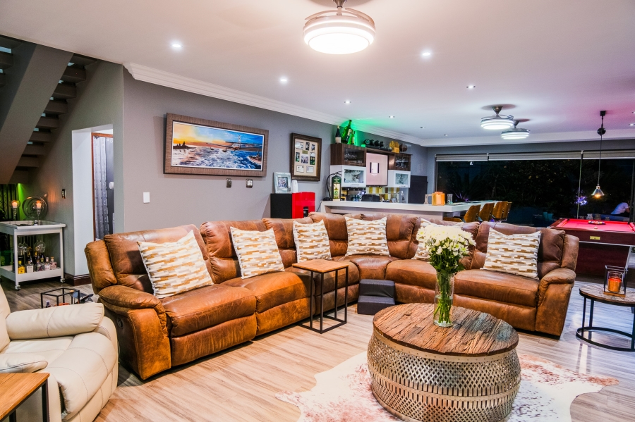 5 Bedroom Property for Sale in Homes Haven Gauteng