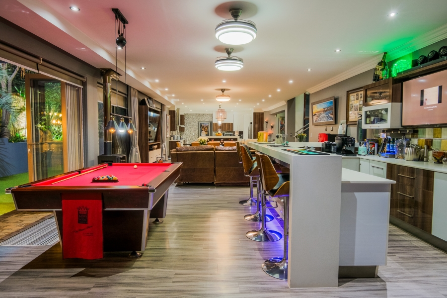 5 Bedroom Property for Sale in Homes Haven Gauteng