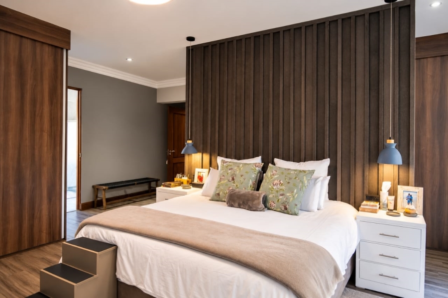 5 Bedroom Property for Sale in Homes Haven Gauteng