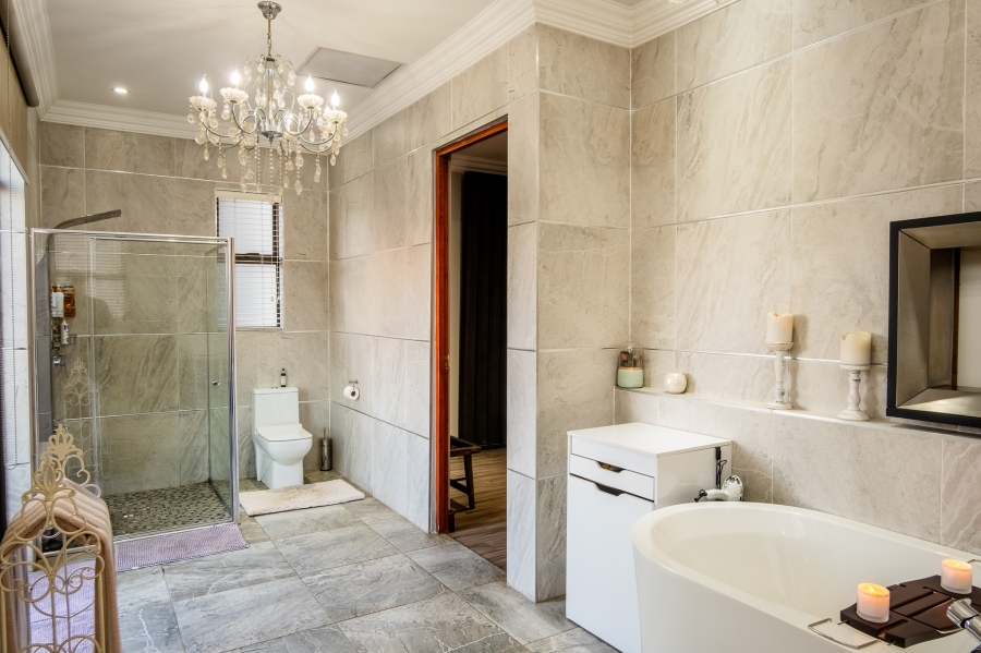 5 Bedroom Property for Sale in Homes Haven Gauteng
