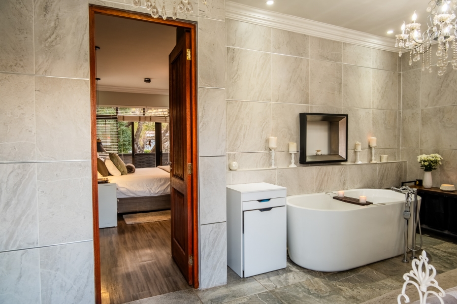 5 Bedroom Property for Sale in Homes Haven Gauteng