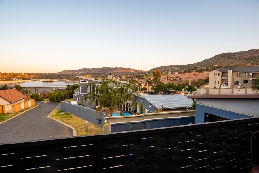 5 Bedroom Property for Sale in Homes Haven Gauteng
