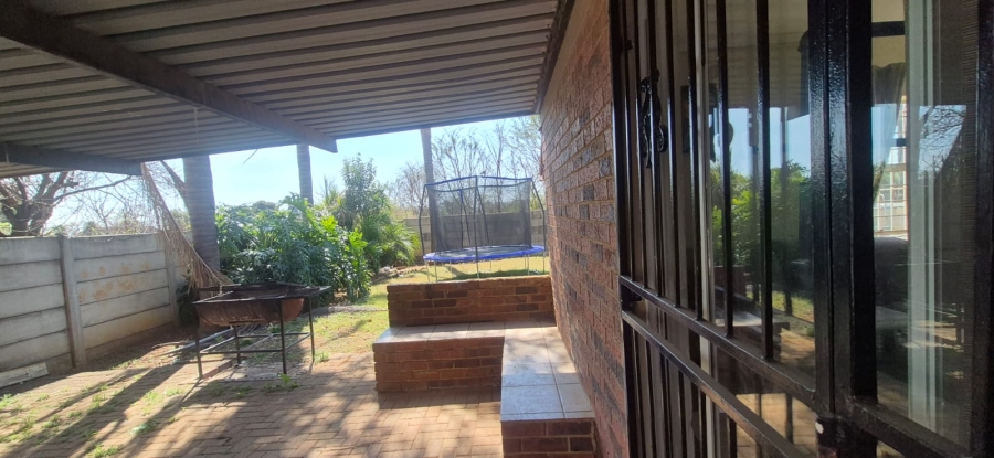 4 Bedroom Property for Sale in Randpoort Gauteng
