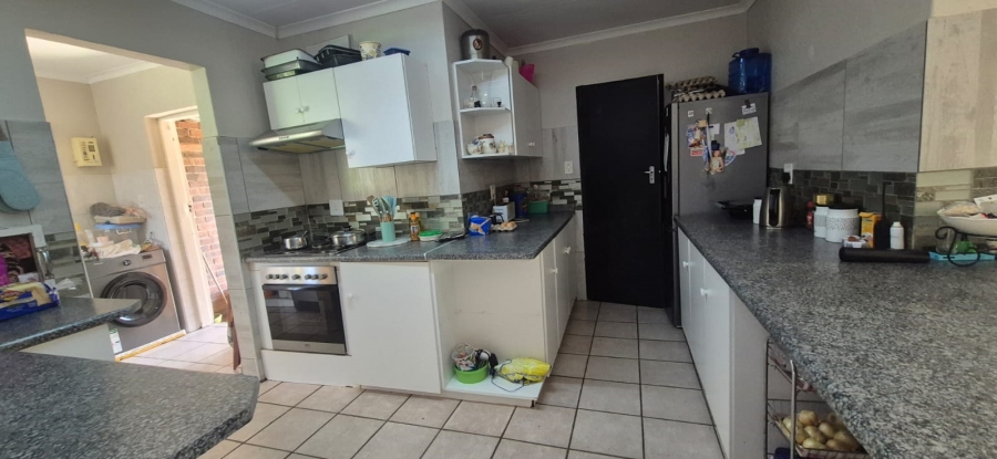 4 Bedroom Property for Sale in Randpoort Gauteng