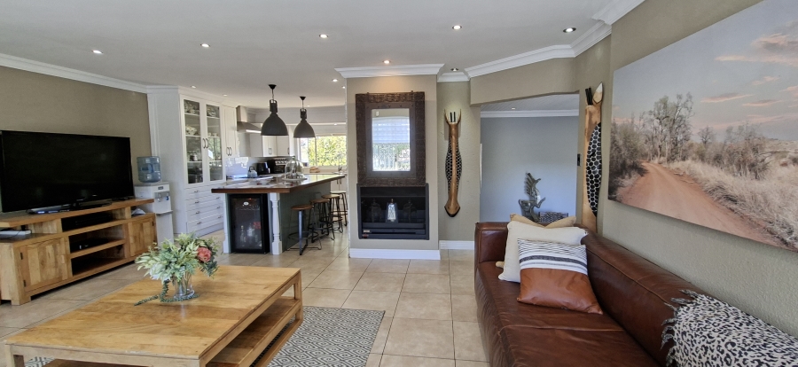 4 Bedroom Property for Sale in Rant En Dal Gauteng