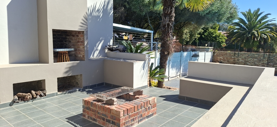 4 Bedroom Property for Sale in Rant En Dal Gauteng
