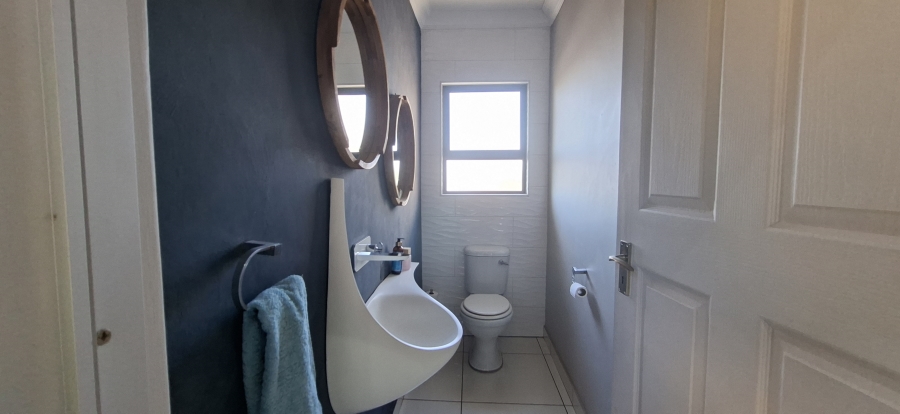 4 Bedroom Property for Sale in Rant En Dal Gauteng