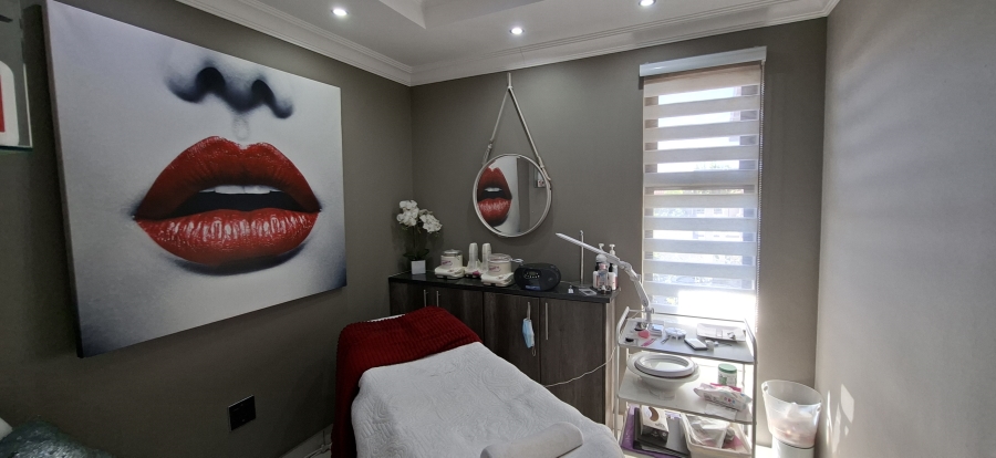 4 Bedroom Property for Sale in Rant En Dal Gauteng