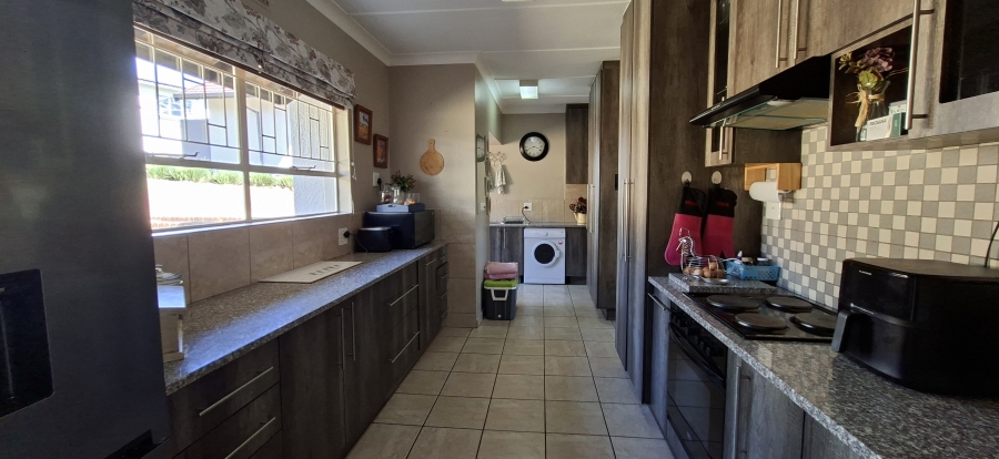 3 Bedroom Property for Sale in Rangeview Gauteng