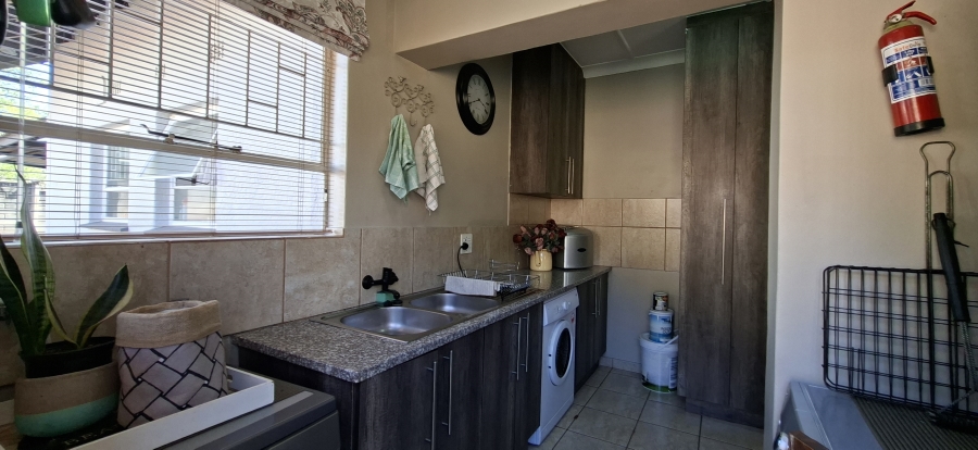3 Bedroom Property for Sale in Rangeview Gauteng