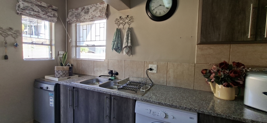 3 Bedroom Property for Sale in Rangeview Gauteng
