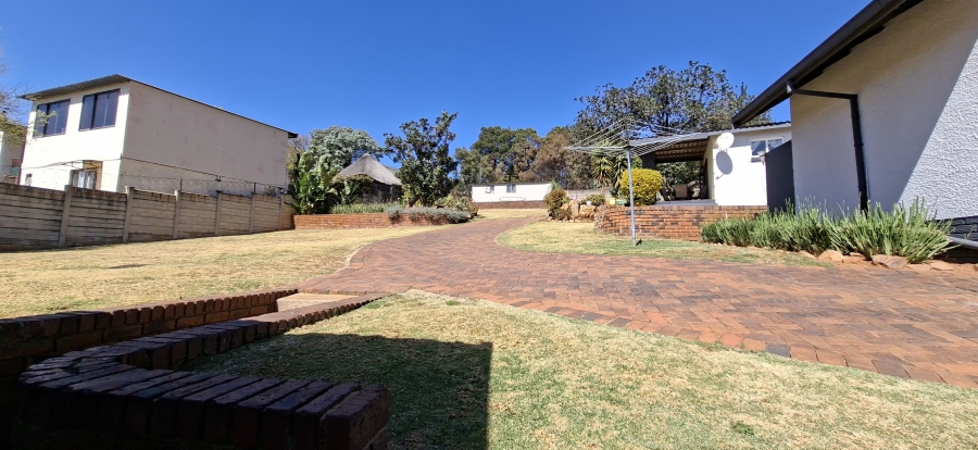 3 Bedroom Property for Sale in Rangeview Gauteng