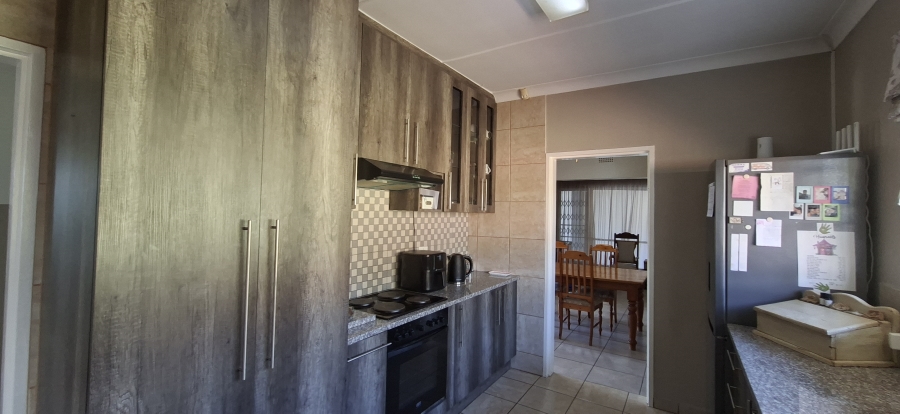 3 Bedroom Property for Sale in Rangeview Gauteng