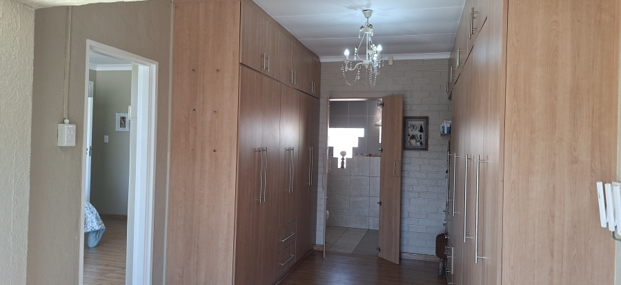 3 Bedroom Property for Sale in Rangeview Gauteng