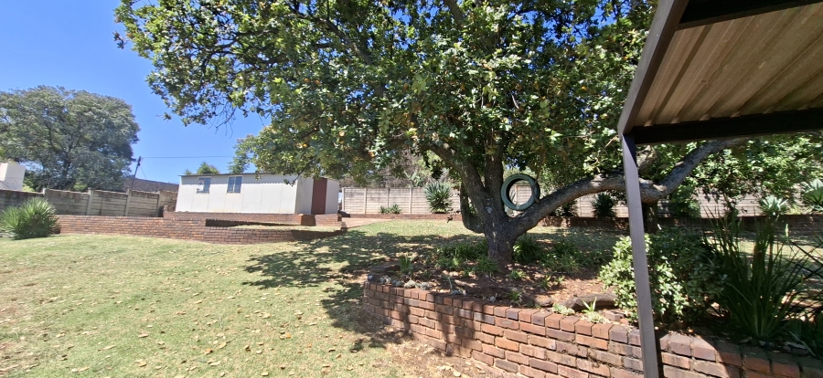 3 Bedroom Property for Sale in Rangeview Gauteng