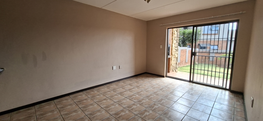 2 Bedroom Property for Sale in Sugar Bush Estate Gauteng