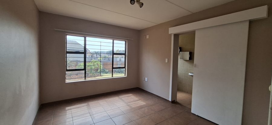 2 Bedroom Property for Sale in Sugar Bush Estate Gauteng