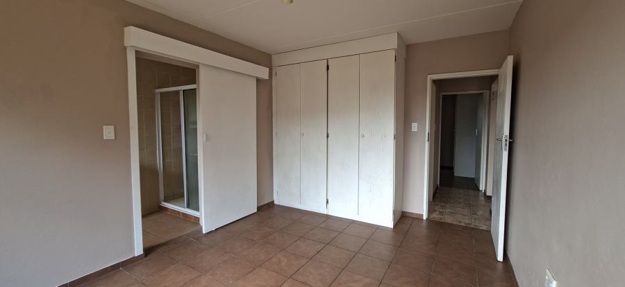 2 Bedroom Property for Sale in Sugar Bush Estate Gauteng