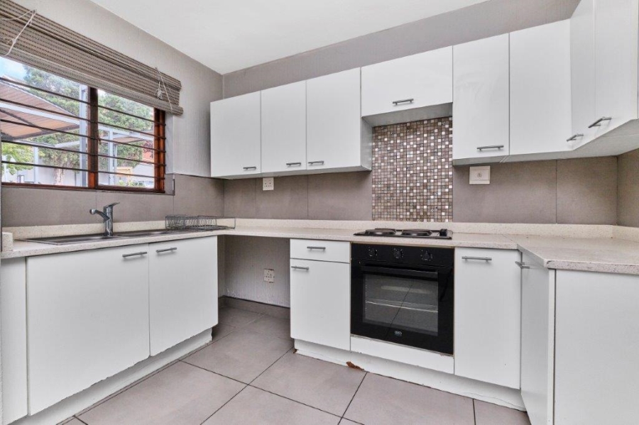 2 Bedroom Property for Sale in Paulshof Gauteng