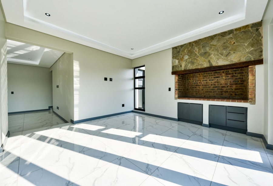 4 Bedroom Property for Sale in Fountainbrook Estate Gauteng