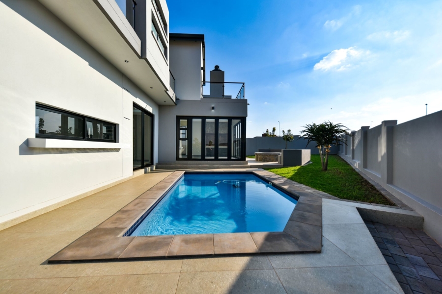 4 Bedroom Property for Sale in Fountainbrook Estate Gauteng