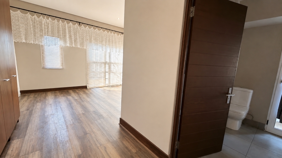 To Let 2 Bedroom Property for Rent in Midstream Estate Gauteng