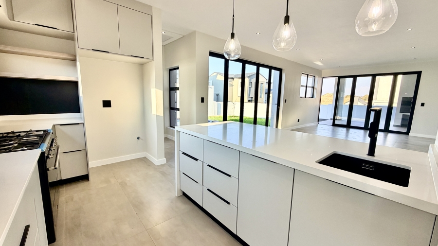 4 Bedroom Property for Sale in Fountainbrook Estate Gauteng