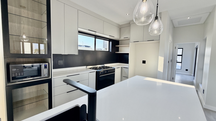 4 Bedroom Property for Sale in Fountainbrook Estate Gauteng