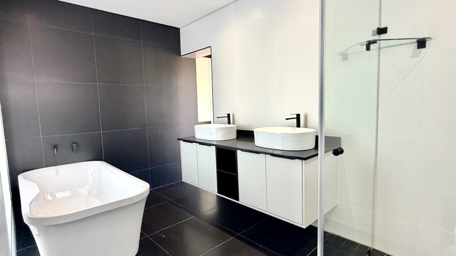 4 Bedroom Property for Sale in Fountainbrook Estate Gauteng