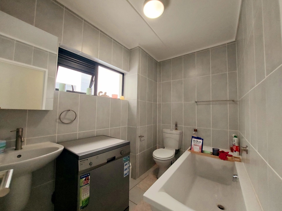 To Let 3 Bedroom Property for Rent in Mooikloof Gauteng