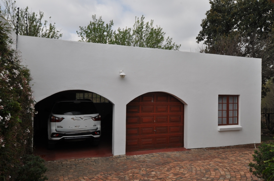 4 Bedroom Property for Sale in Vorna Valley Gauteng