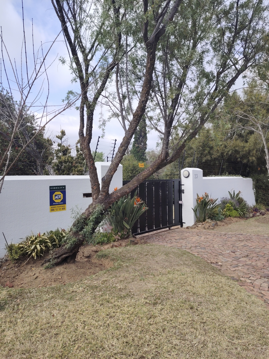4 Bedroom Property for Sale in Vorna Valley Gauteng