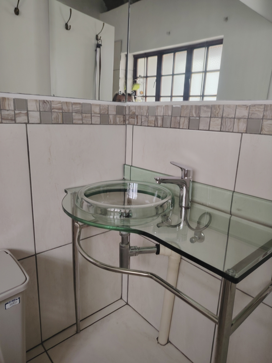 4 Bedroom Property for Sale in Vorna Valley Gauteng