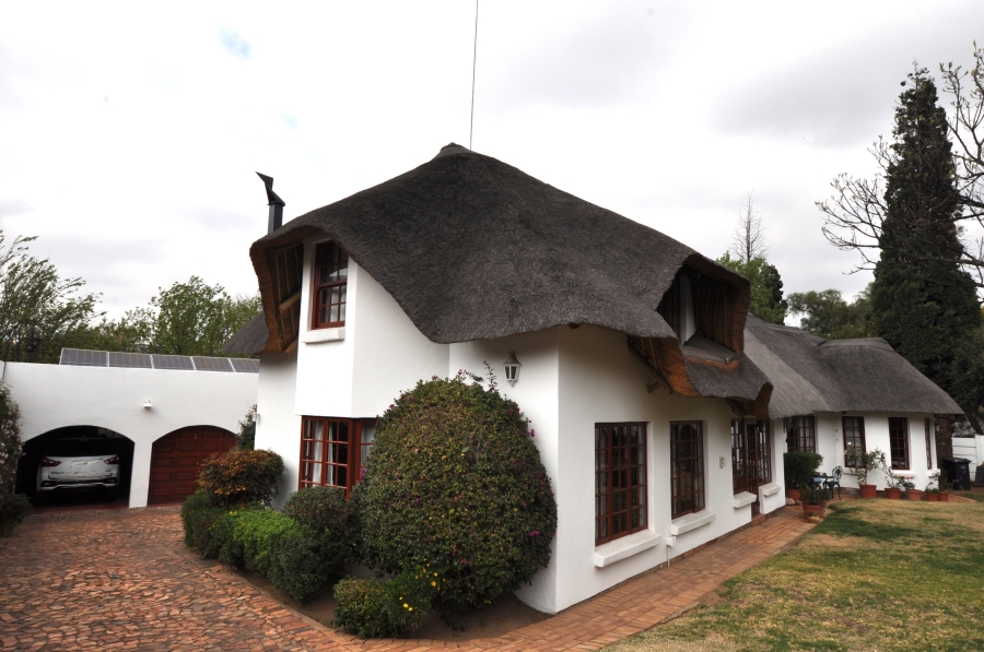 4 Bedroom Property for Sale in Vorna Valley Gauteng