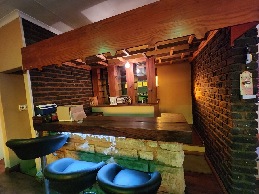 4 Bedroom Property for Sale in Vanderbijlpark SE 2 Gauteng