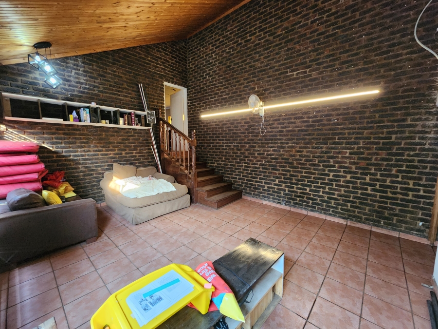 4 Bedroom Property for Sale in Vanderbijlpark SE 2 Gauteng
